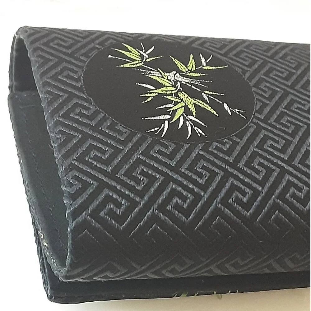 CAROLYN BARTON Japanese Kimono Silk Floral Embroidery Mirror Crossbody Clutch